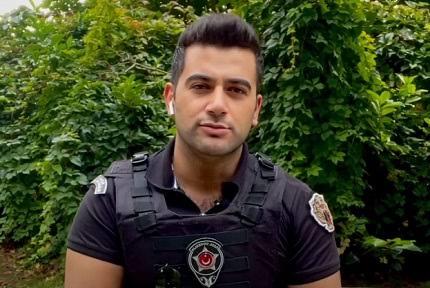Hangi ünlü daha yakışıklı seçiyoruz ?