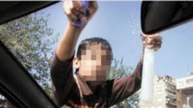 Trafikte araba camı silen çocukların gerçekten paraya ihtiyacı olduğunu düşünüyor musunuz?