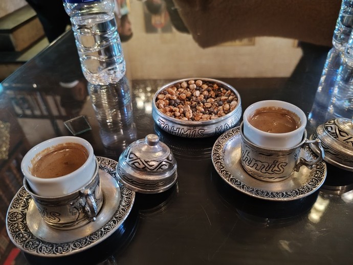 Dışarda kahve içme alışkanlığınız var mı?