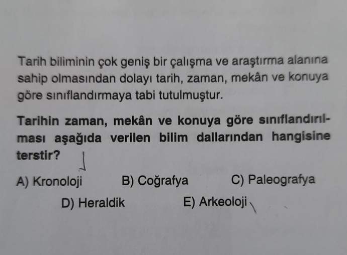 Tarih dersi iyi olan var mıı?