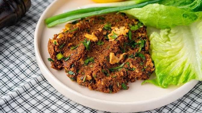 Çiğ köftede yumurta güzel oluyor mu?