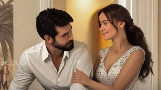 Sebepsiz mi seversin yoksa sevdiğinde sebep mi ararsın?