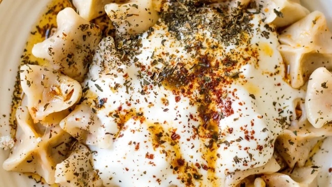 Mantıyı nasıl seversiniz kıymalı mı sade mi?