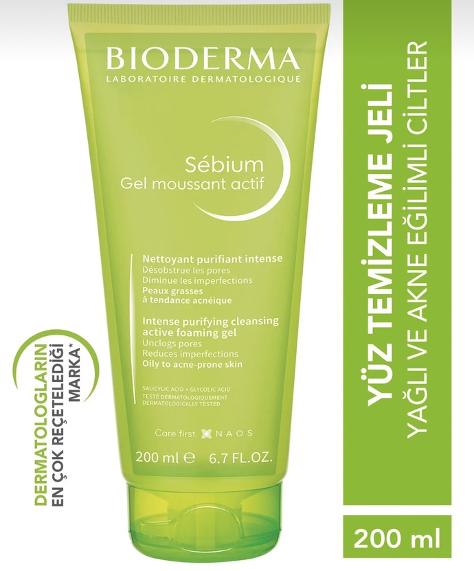 Kararsız kaldım sitede dermatolog var mı😭?