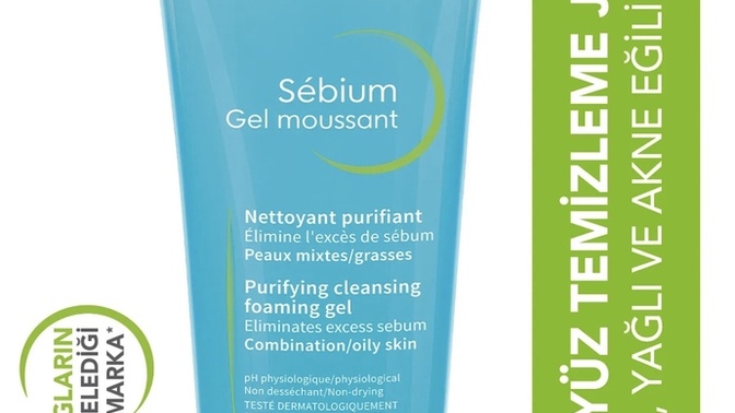 Kararsız kaldım sitede dermatolog var mı😭?