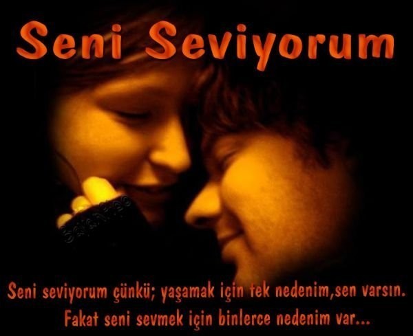 Yılın bu son saatlerinde seni seviyorumdiyeceğin biri var mı?