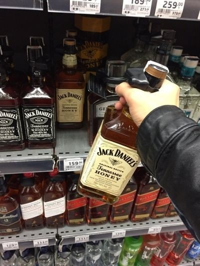 Alkol kullanan biriyle sevgili olur musunuz?