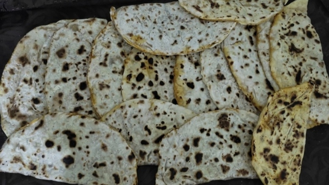 Ev yapımı kıymalı börek yaptım nasıl görünüyor, daha önce yediniz mi?