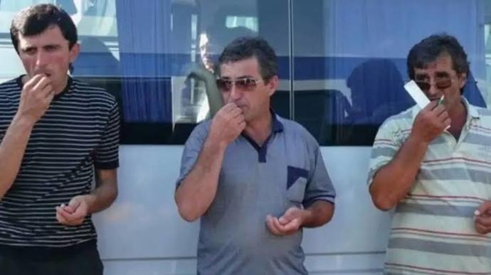 Sizin aşk ilişkilerinizi kıskanan arkadaşınız var mı?