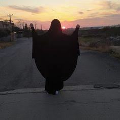 Çarşaflı kızlar çok tatlı değil mi?