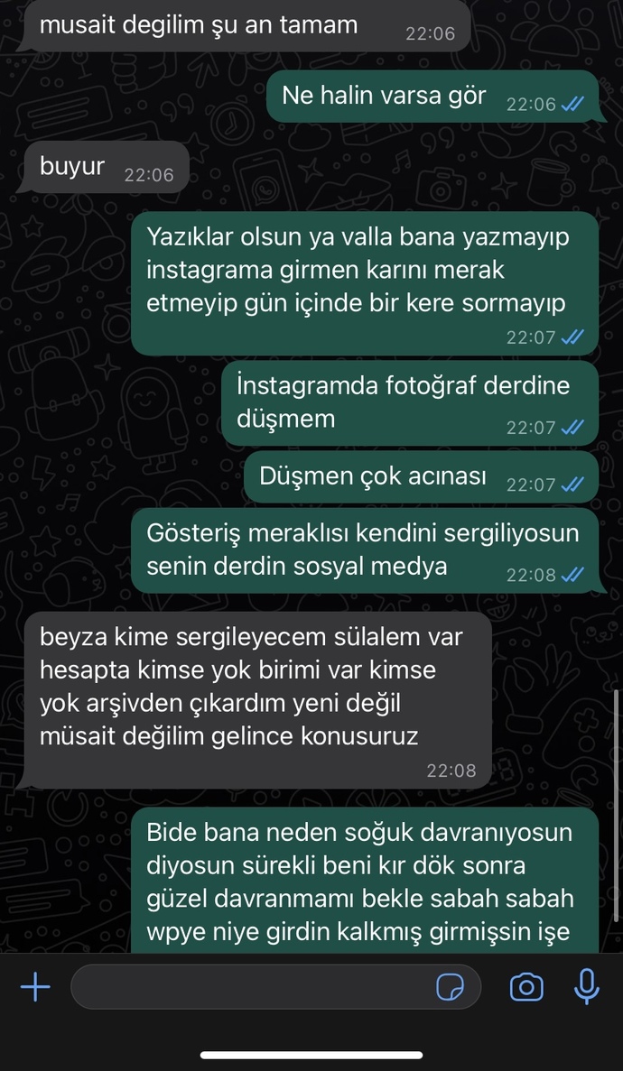 Kocamla yazışmaya bakar mısınız çok yoruyor beni yoruldum artık?😞?