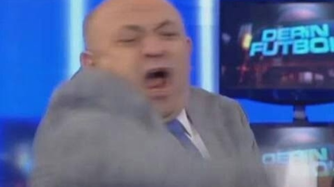 Sinan enginin saçları çok gür değil mi ya?