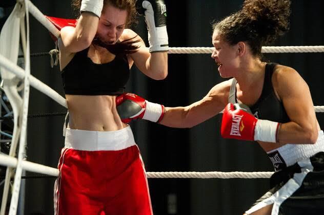 Dövüş sporlarına ilginiz var mı?