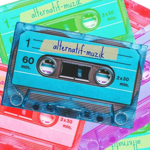 Profilinize girildiğinde bir müzik çalma özelliği olsa bu hangi tür olurdu ve hangi şarkı olurdu?