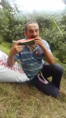 Meyveleri çikolataya banıp yemeyi sever misin?