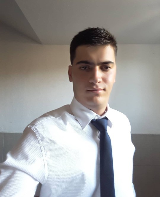 27 yaşına geldim hiç sevgilim olmadı iletişiminde çok kuvvetli ama tipten mi kaybediyorum anlamadım?