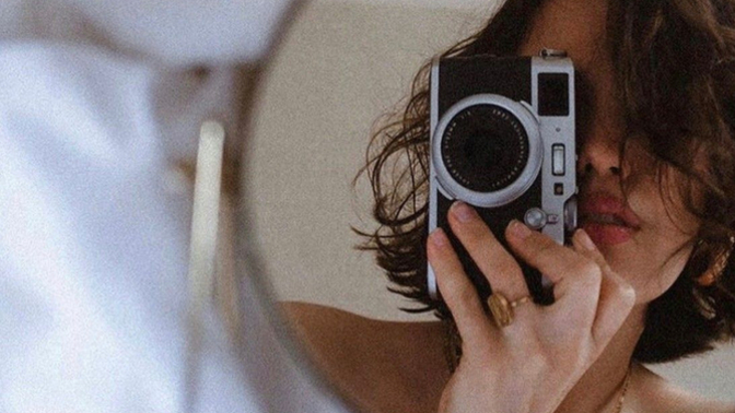 Sürekli "Fotoğraf at!" diyen flört’ün balık hafızalı olma ihtimali var mı?