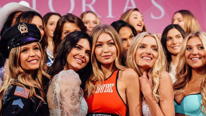 En güzel Victoria's Secret meleği hangisi?