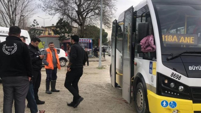 Bursa'da bir çocuk, durak harici durmayan şoförü bıçaklamış! Millet olarak niye böyle olduk?