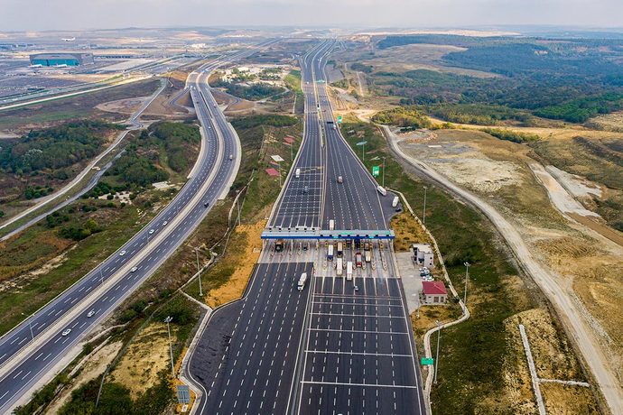 Hız sınırının 140km/s olduğu Kuzey Marmara Otoyolunda 24 saat radar denetimi başlamış. Hız seviyor musunuz?