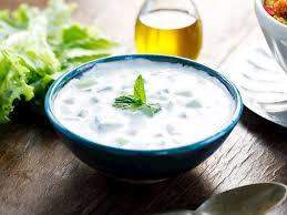 Tavuk sotenin yanına hangisi olsun? Cacık mı, salata mı?