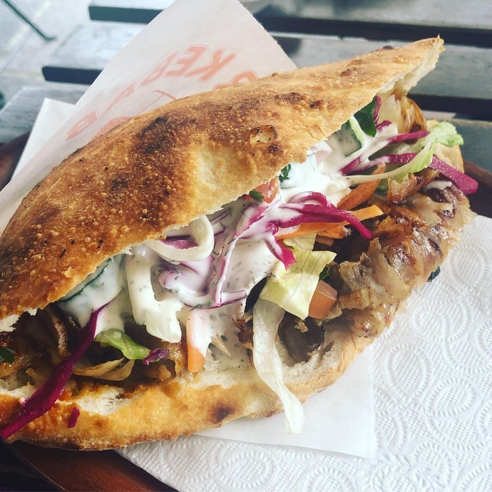 Türkiye’de Alman dönercisi açsam gelir misiniz?