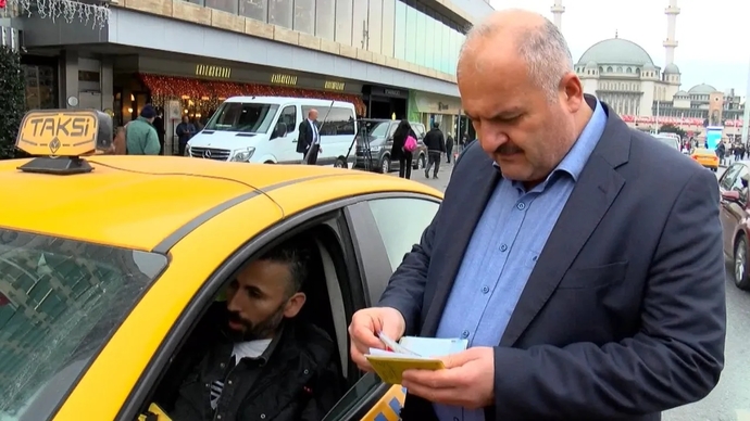 Taksiciler Esnaf Odası Başkanı Eyüp Aksu, İndi-bindi ücreti en az 120 TL olmalı demiş. Ne düşünüyorsunuz?