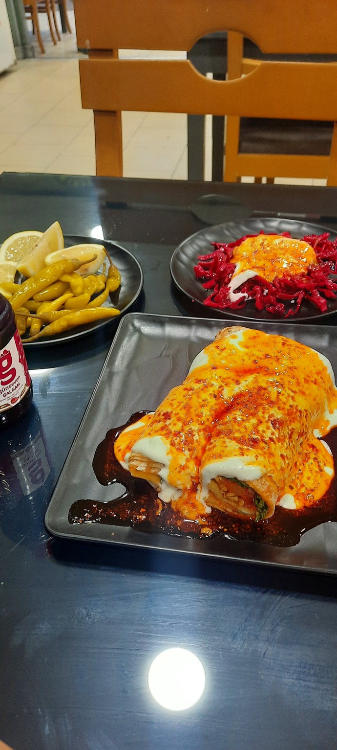 Yoğurtlu tantuni deneyen var mı?