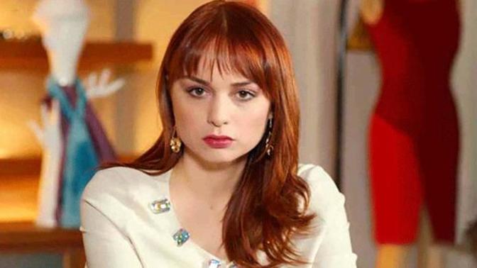 Sevdiğiniz kişiye benzeyen birini görünce heyecanlanan veya hoşlanan var mı?
