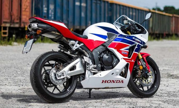 Motosiklette hangi renk daha güzel?