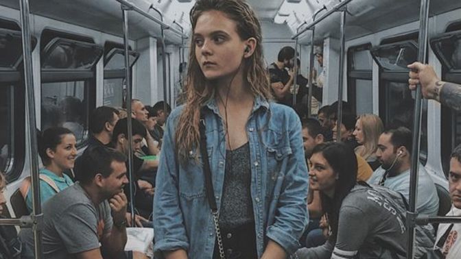 Bir ortama girdiğiniz zaman sessiz sakin kişiler dikkatinizi çeker mi?