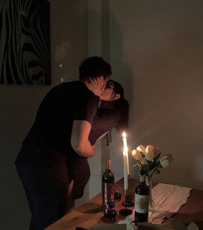 Sizce beraberlik yaşadığınız kişiye tamamıyla güvenmek mi doğru, yoksa sürekli bir tarafınızın şüpheci kalması mı?