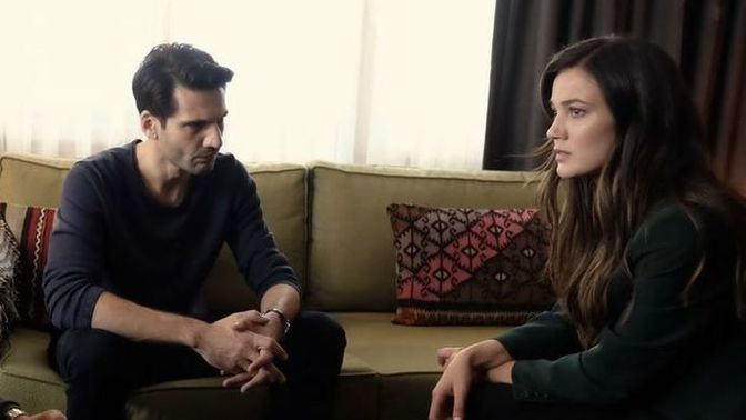 4 yıllık sevdiğim kız tarafından çok kötü aldatıldım. Neden 40 yaşında, evli bir adamı bana tercih etti?