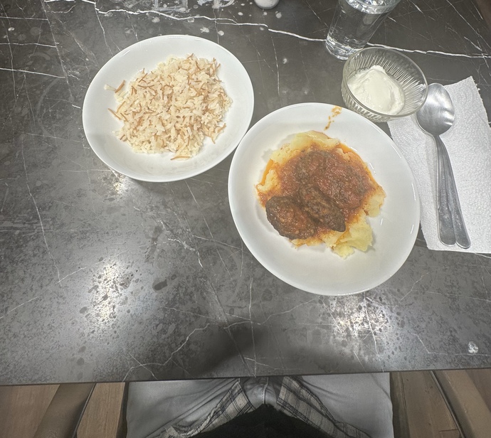 Köfte ve patates püresi bi arada severmisiniz?