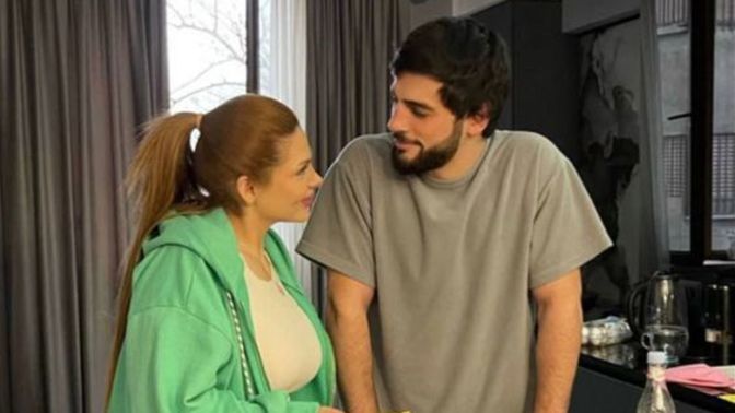 Kocam arkadaşlarımla tatile gitmeme izin vermiyor. Boşanmalı mıyım?
