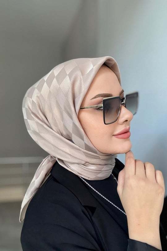 Sizce hangiisi daha güzel?