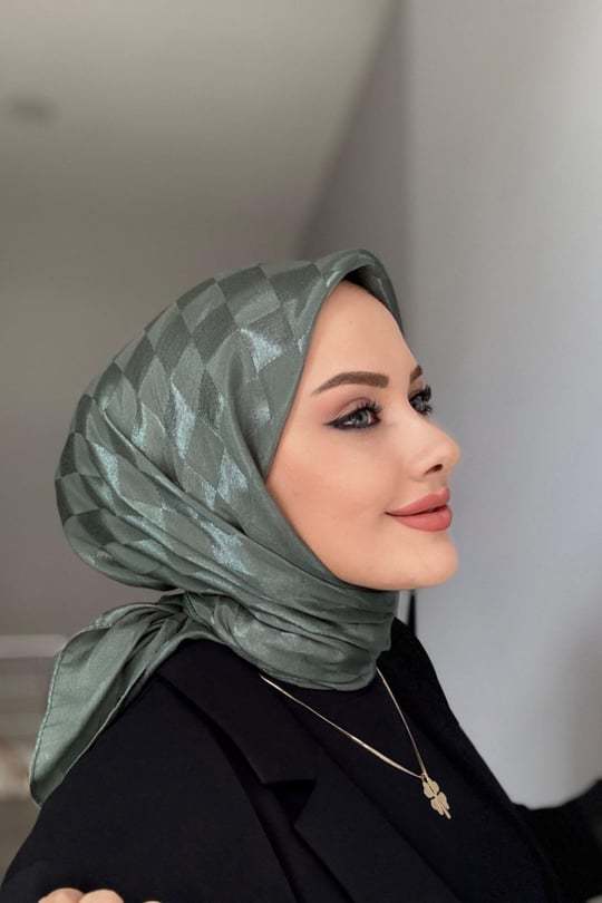 Sizce hangiisi daha güzel?