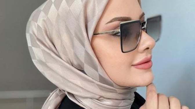 Sizce hangi eşarp daha güzel?