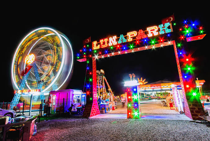 İlk buluşma mekanınız lunapark olsa saçma mı bulursunuz yoksa eğlenceli mi?