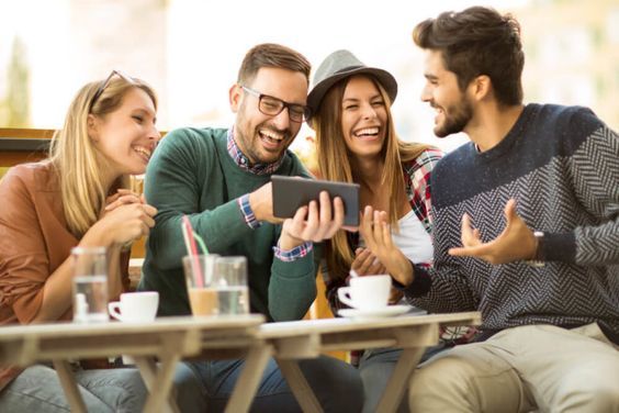 Cimri birisi olsaydın yine de arkadaş çevren tarafından sevilir miydin?
