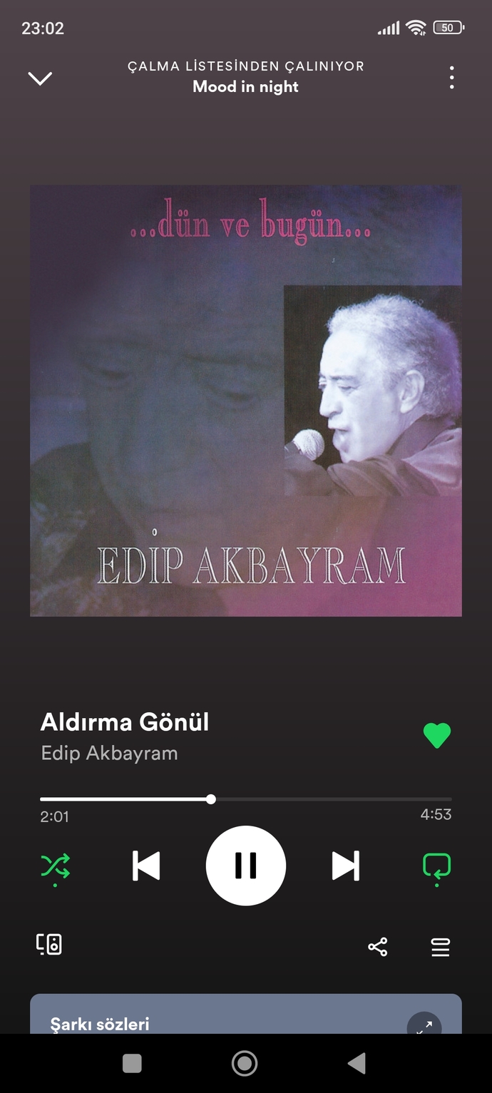Tüm dünya dinliyor olsaydı, hangi şarkıyı açardın?