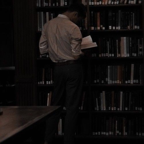 📚
