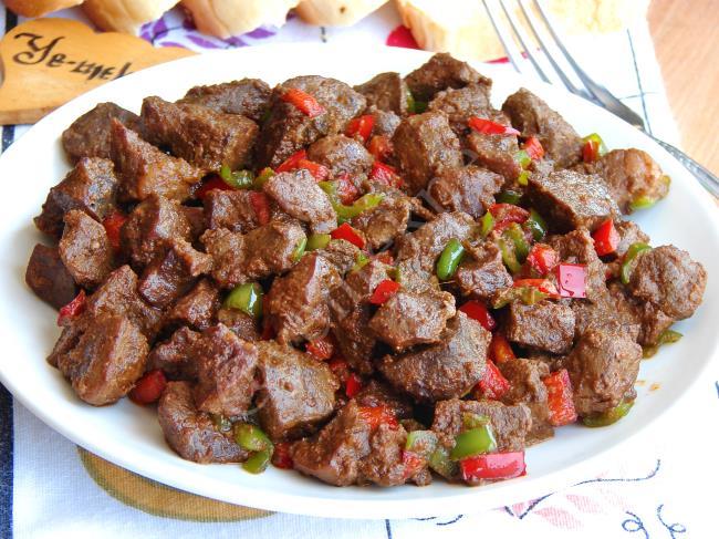 Ciğer sotenin yanına hangi yemek iyi gider?