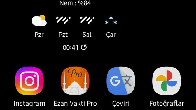 Telefonunuz da karanlık tema mi kullanıyorsunuz veya açık renk duvar kağıdı mi?