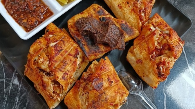 Çiğ kofteli tavuk döner yapan bir mekana denk geldim! Tavuk döner çiğ kofteli olur mu?