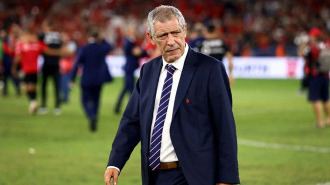 Beşiktaş’ın teknik direktörü Fernando Santos olmuş! Sizce başarılı olur mu?