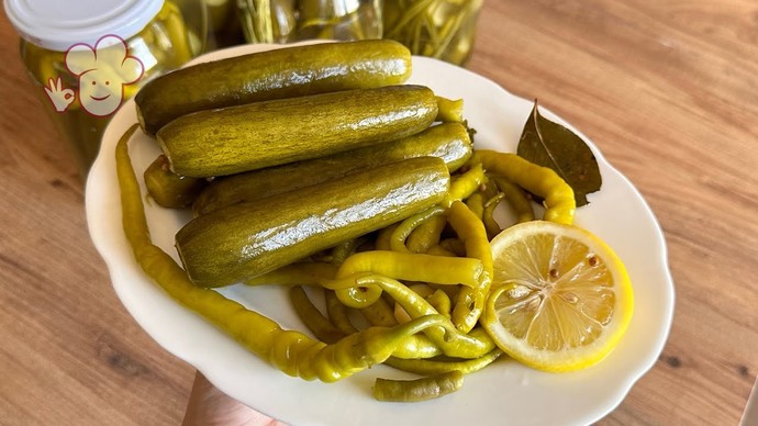 Salatalık turşusu mu yoksa biber turşusu mu tercih edersin?