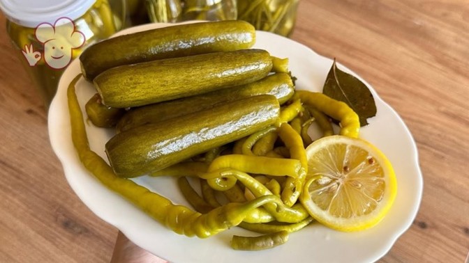 Salatalık turşusu mu yoksa biber turşusu mu tercih edersin?