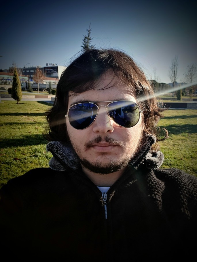 Fotoğraf çekilmeyi sever misiniz, neden?