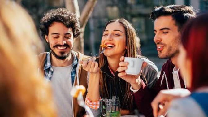 Arkadaşlarınla birlikte en çok yediğin fastfood nedir?